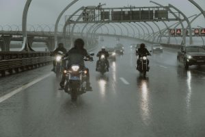 How Adaptive Suspension Adapts to Road Conditions