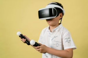 Hologram Display Gadgets for Interactive Presentations