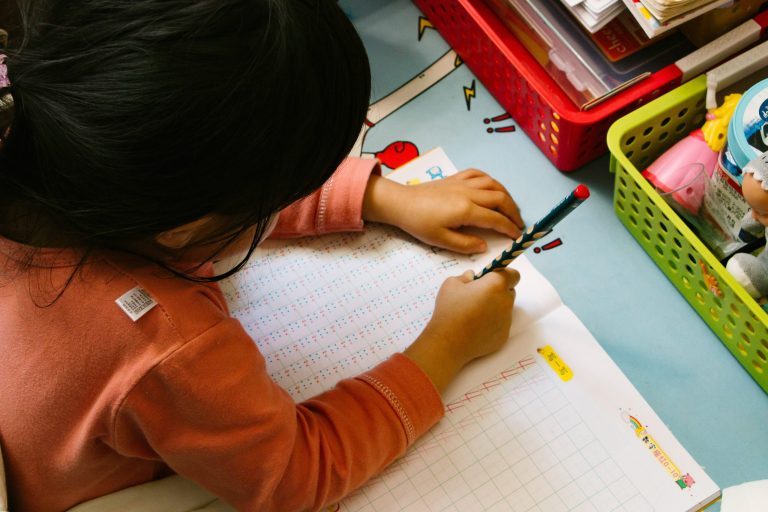 How to empower girls through targeted STEM programs